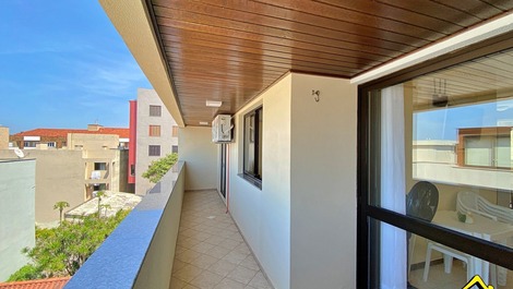 New Year's Eve 2027 - 2-Bedroom Apartment (AC) - 1 Block from the Beach