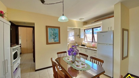 New Year's Eve 2027 - 2-Bedroom Apartment (AC) - 1 Block from the Beach
