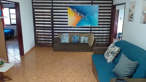 Spacious and cozy house, 5 min walk from Peró beach in Cabo Frio.