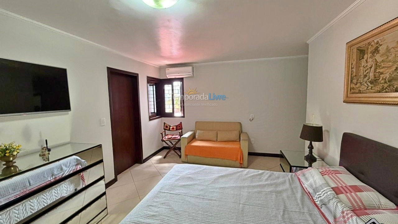 Casa para alquiler de vacaciones em Torres (Centro)