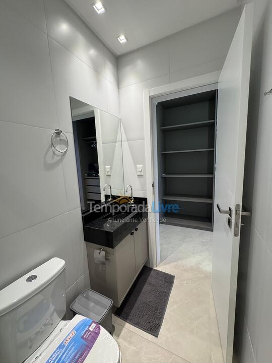 Apartment for vacation rental in Bombinhas (Praia de Bombas)