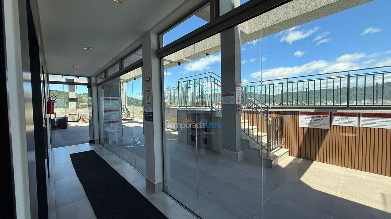 Apartment for vacation rental in Bombinhas (Praia de Bombas)