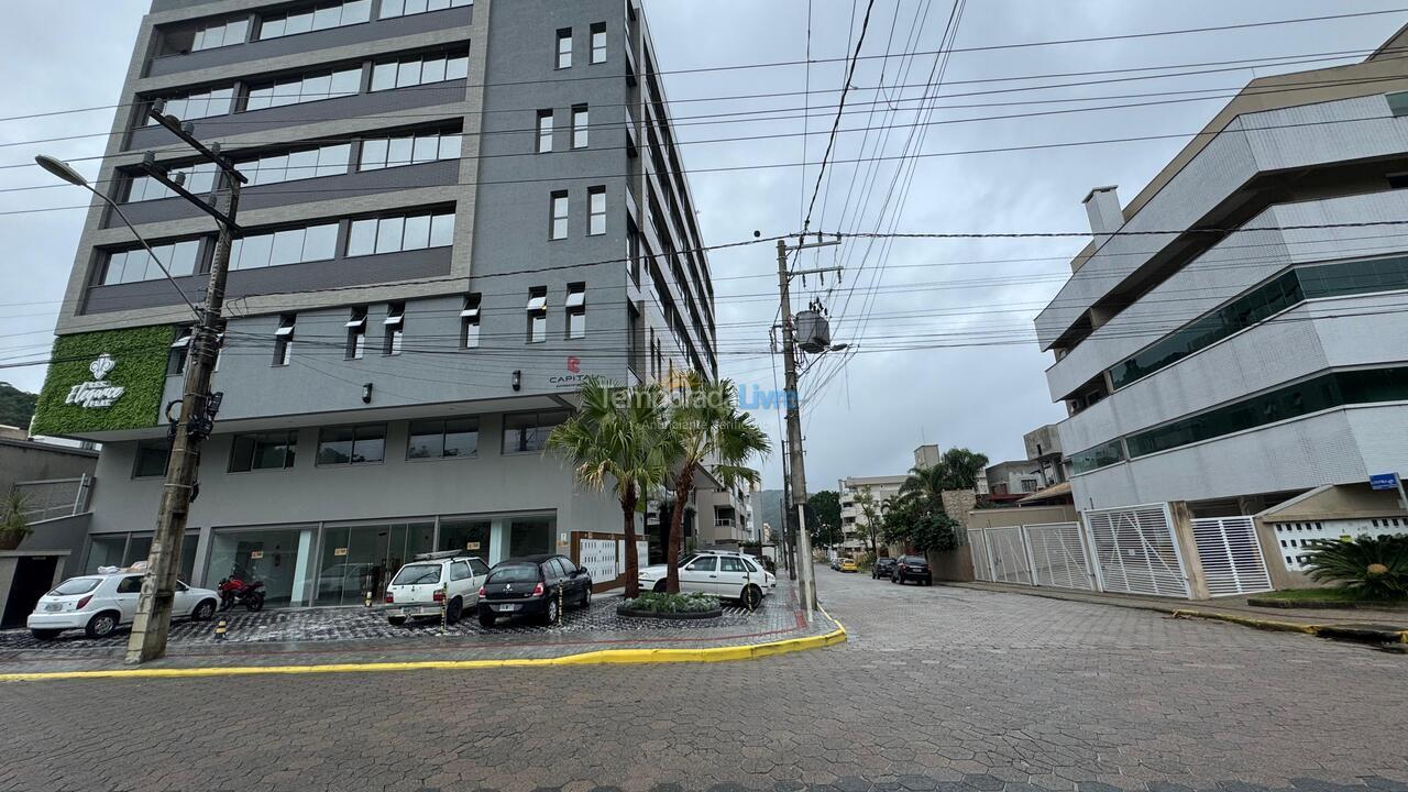 Apartment for vacation rental in Bombinhas (Praia de Bombas)