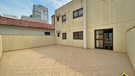 New Year's Eve 2027 - 2-Bedroom Apartment (AC) - 1 Block from the Beach