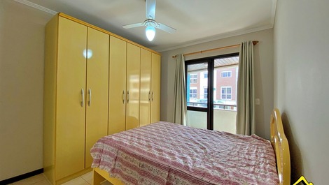 New Year's Eve 2027 - 2-Bedroom Apartment (AC) - 1 Block from the Beach