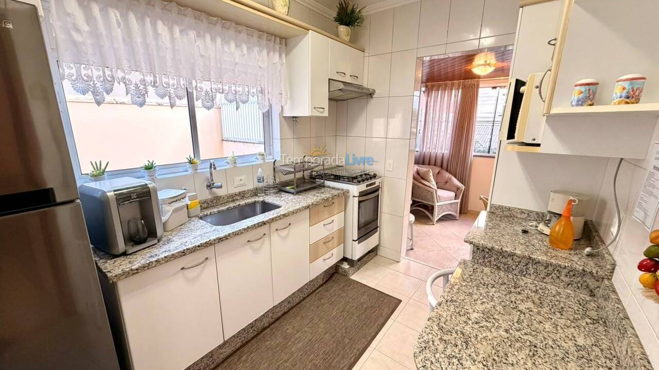 Apartamento para aluguel de temporada em Balneário Camboriú (Praia Central)