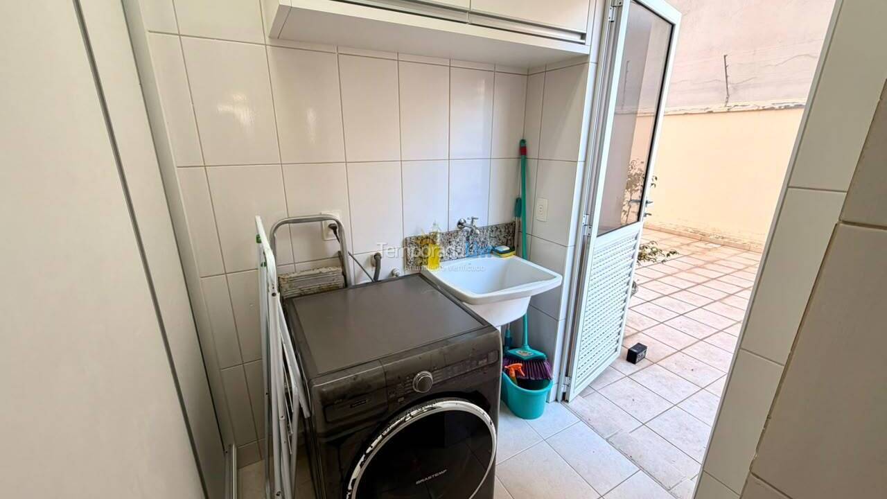 Apartamento para aluguel de temporada em Balneário Camboriú (Praia Central)