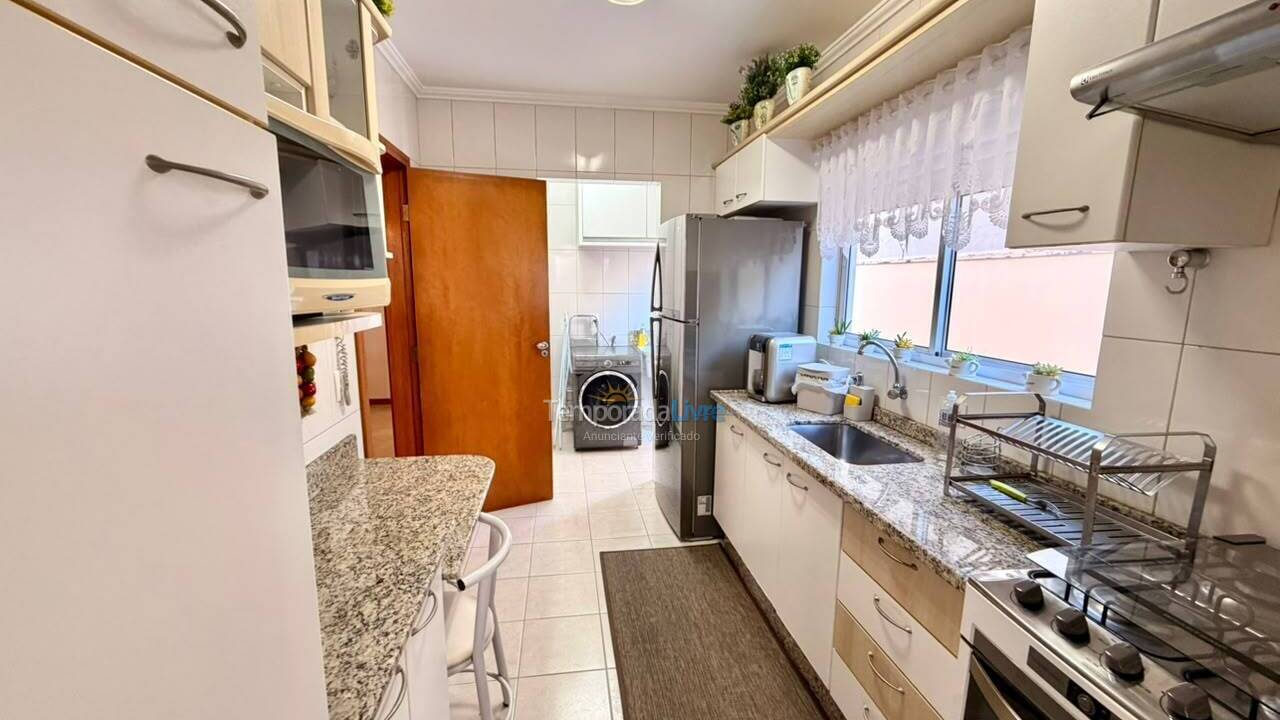 Apartamento para aluguel de temporada em Balneário Camboriú (Praia Central)