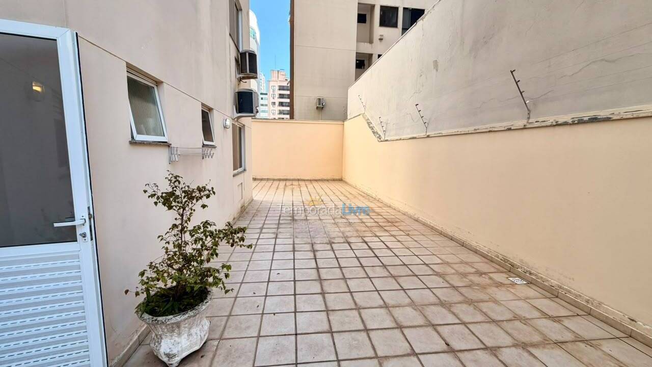 Apartamento para aluguel de temporada em Balneário Camboriú (Praia Central)