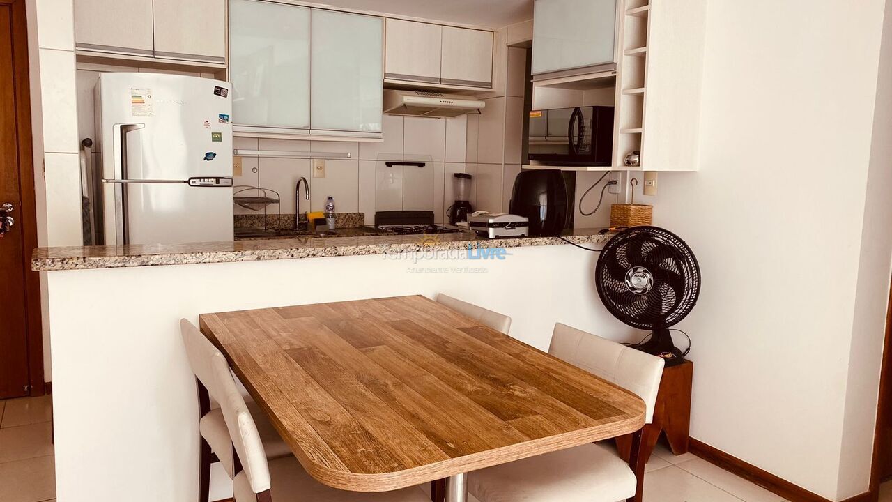 Apartamento para aluguel de temporada em Camaçari (Praia de Guarajuba)
