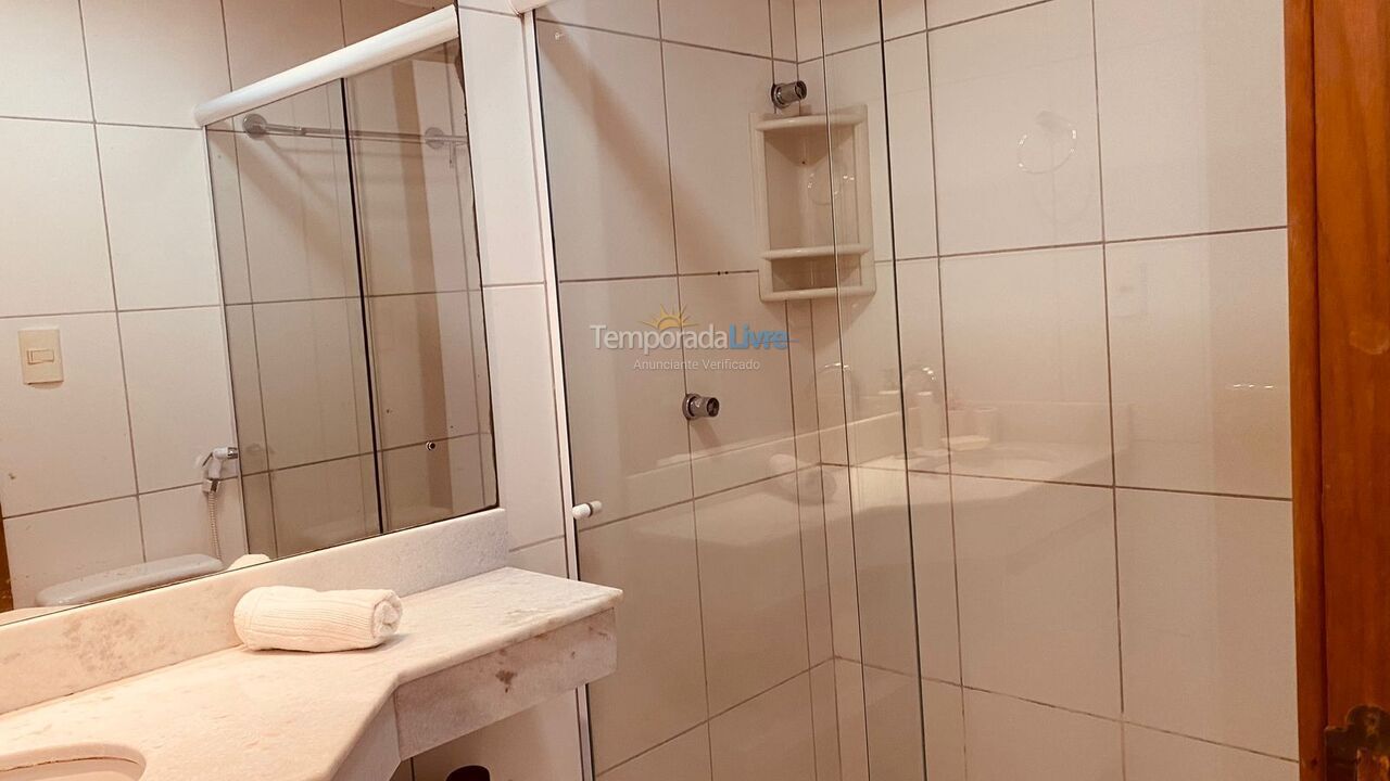 Apartamento para aluguel de temporada em Camaçari (Praia de Guarajuba)