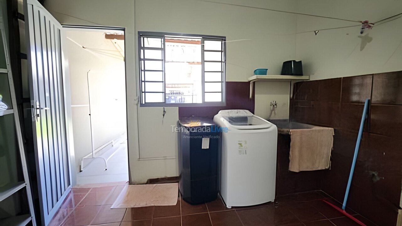 Casa para aluguel de temporada em Dourados (Jardim Climax)