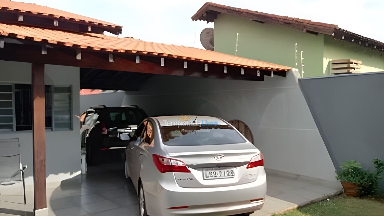 Casa para aluguel de temporada em Dourados (Jardim Climax)