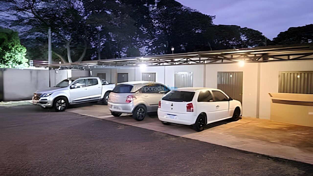 Apartamento para aluguel de temporada em Dourados (Vila Aurora)