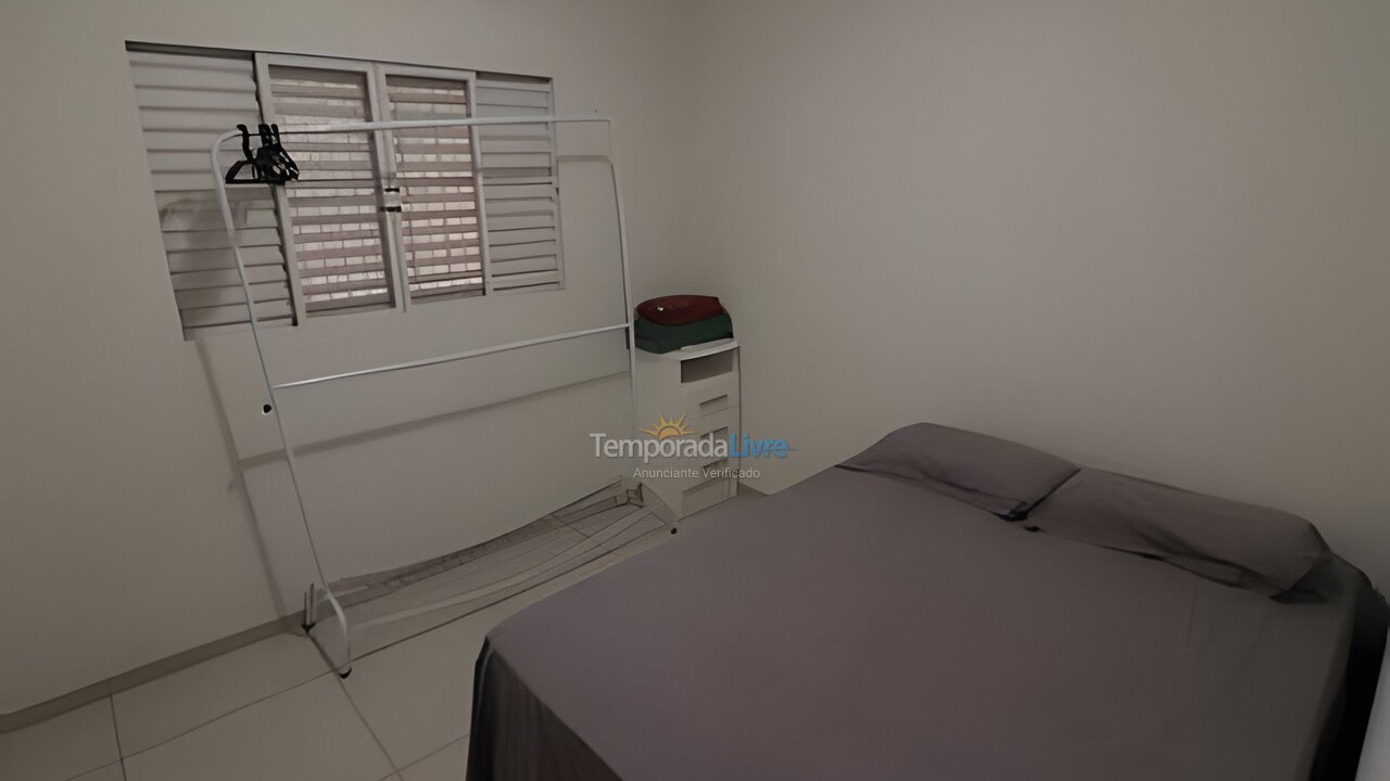 Apartamento para aluguel de temporada em Dourados (Vila Aurora)