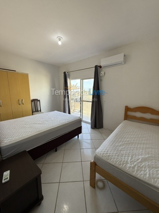Apartamento para aluguel de temporada em São Francisco do Sul (Ubatuba)