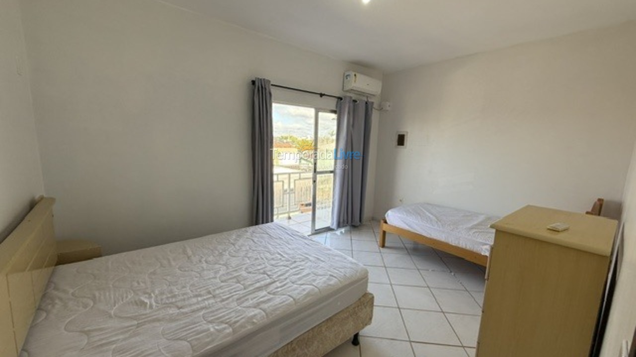 Apartamento para aluguel de temporada em São Francisco do Sul (Ubatuba)