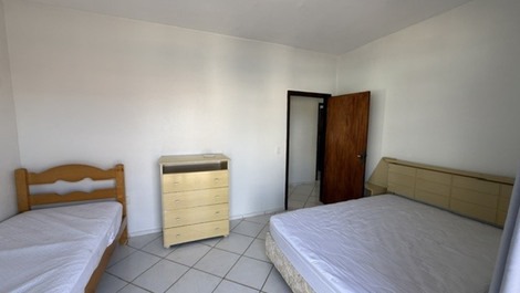 Linda Cobertura com vista mar, 1 suite e 2 quartos com AC, WI-FI
