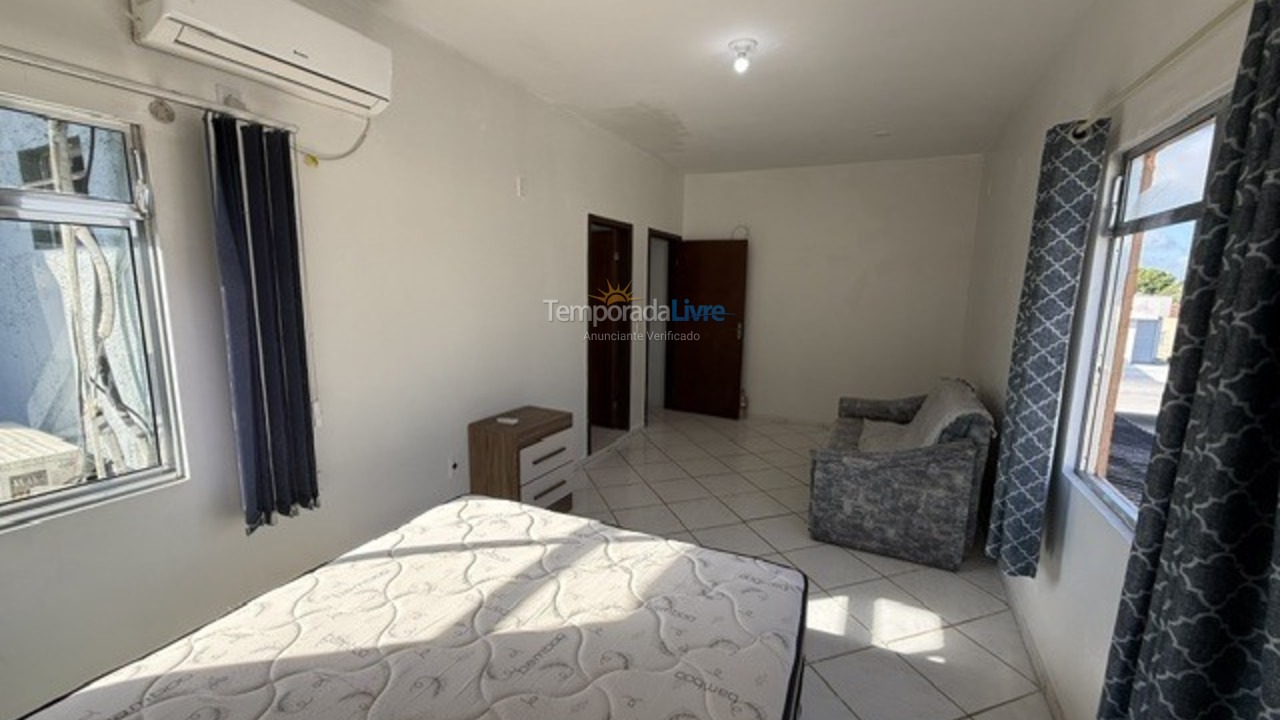Apartamento para aluguel de temporada em São Francisco do Sul (Ubatuba)
