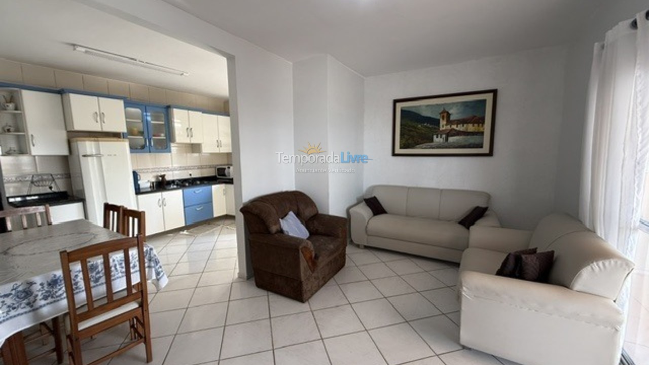 Apartamento para aluguel de temporada em São Francisco do Sul (Ubatuba)