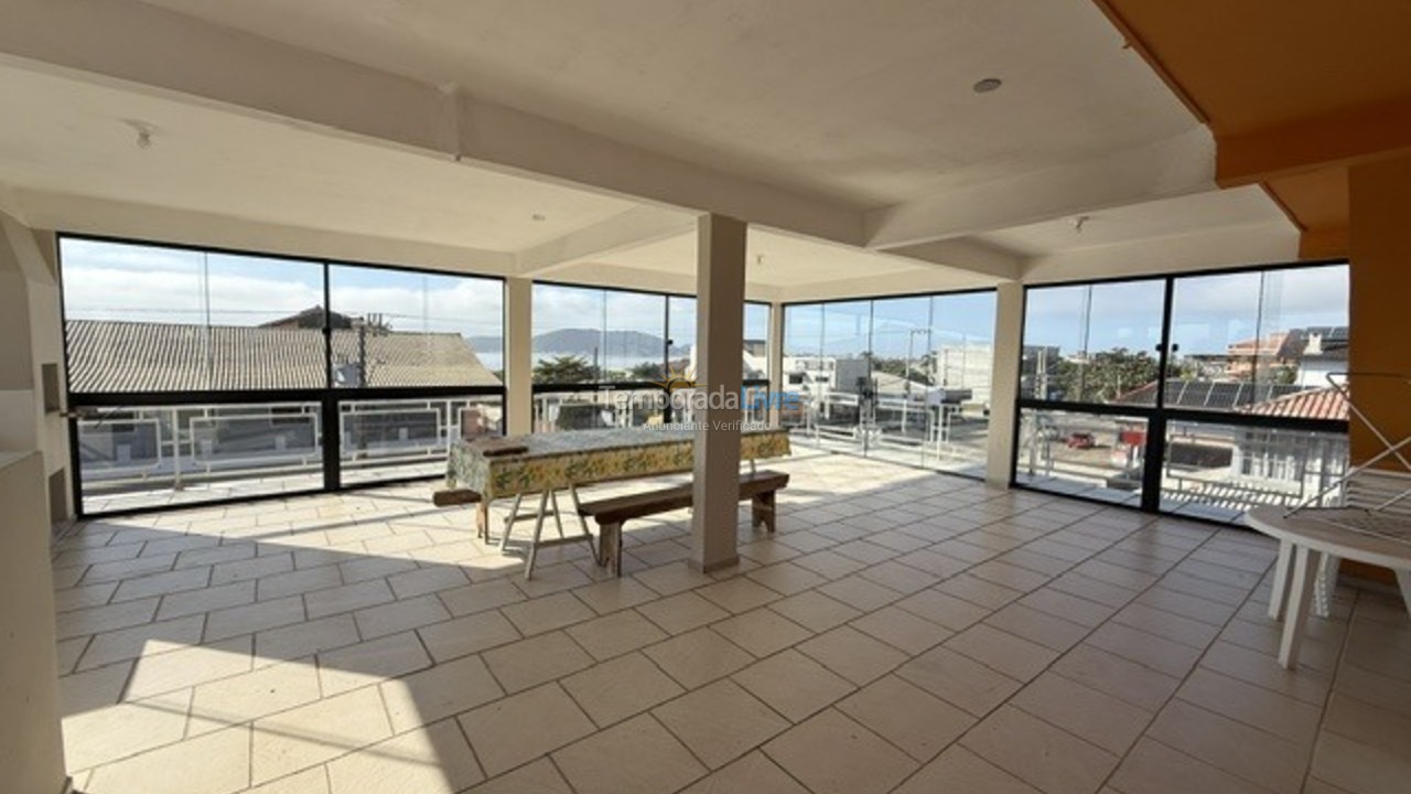 Apartamento para aluguel de temporada em São Francisco do Sul (Ubatuba)