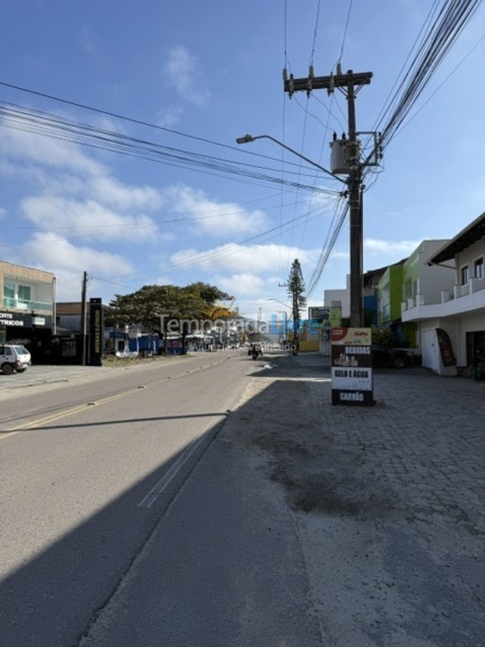 Apartamento para aluguel de temporada em São Francisco do Sul (Ubatuba)
