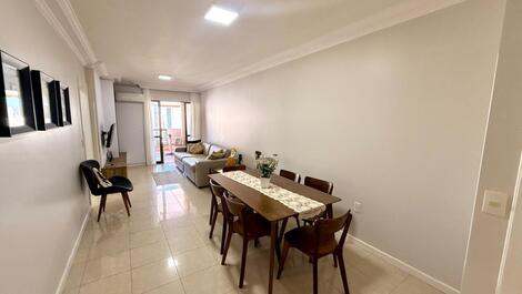 2 habitaciones, 2 baños, 1 aseo, 1 aseo