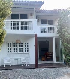 Tu casa frente al mar con 3 suites en Arraial d'Ajuda