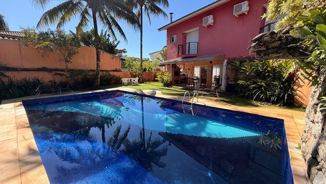 Oportunidade para o Réveillon na Praia da Baleia! 🌴🏖️