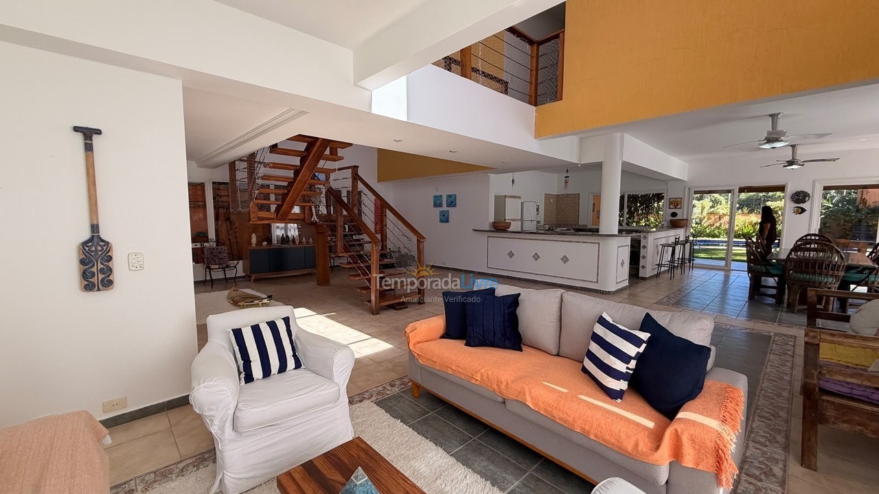 Casa para aluguel de temporada em São Sebastião (Praia da Baleia)