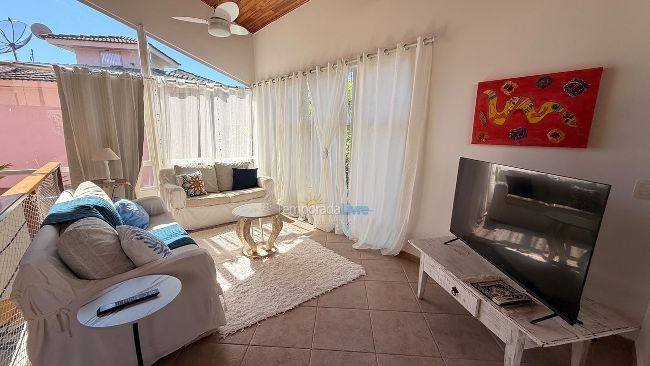 Casa para aluguel de temporada em São Sebastião (Praia da Baleia)