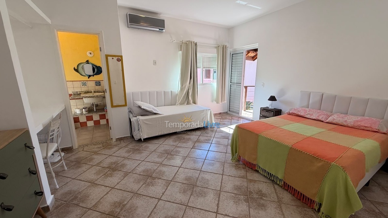 Casa para aluguel de temporada em São Sebastião (Praia da Baleia)