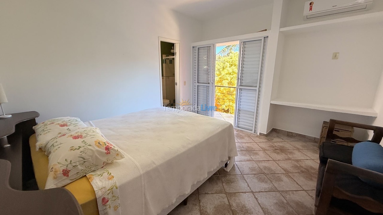 Casa para aluguel de temporada em São Sebastião (Praia da Baleia)