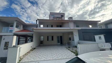 Casa para veraneio em família - Praia de Palmas