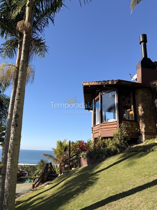 Casa para aluguel de temporada em Garopaba (Praia do Silveira)
