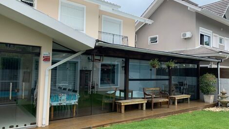 Excelente Casa para aluguel de temporada em Jurerê Internacional,...