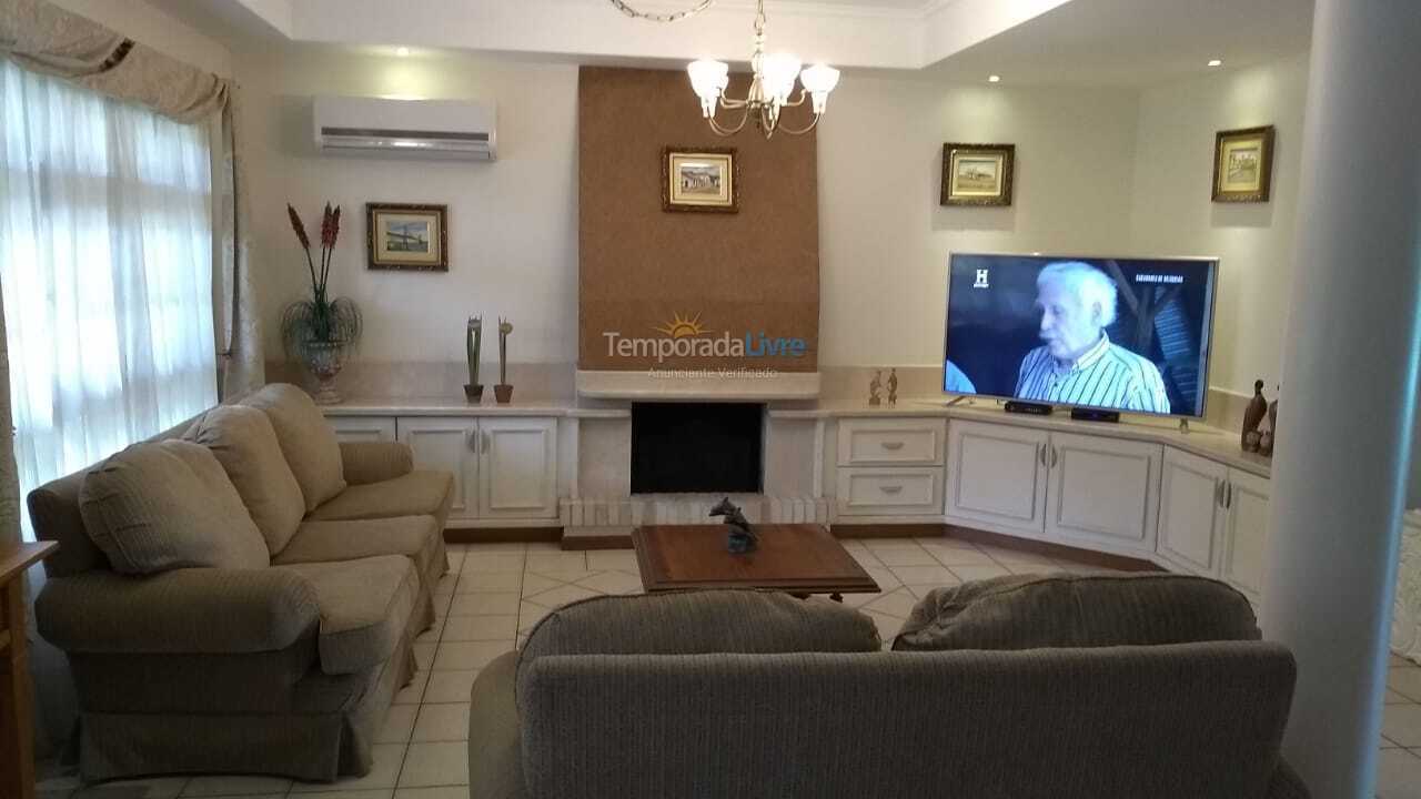 Casa para alquiler de vacaciones em Florianopolis (Jurerê Internacional)