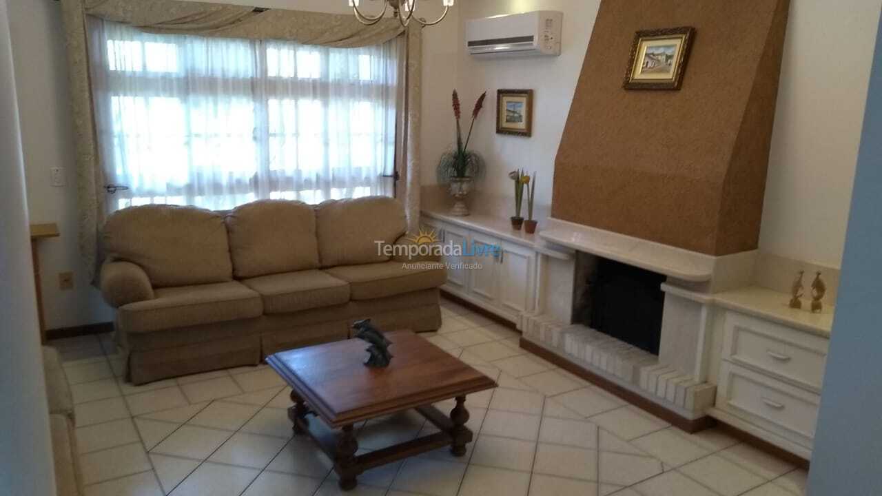 Casa para alquiler de vacaciones em Florianopolis (Jurerê Internacional)