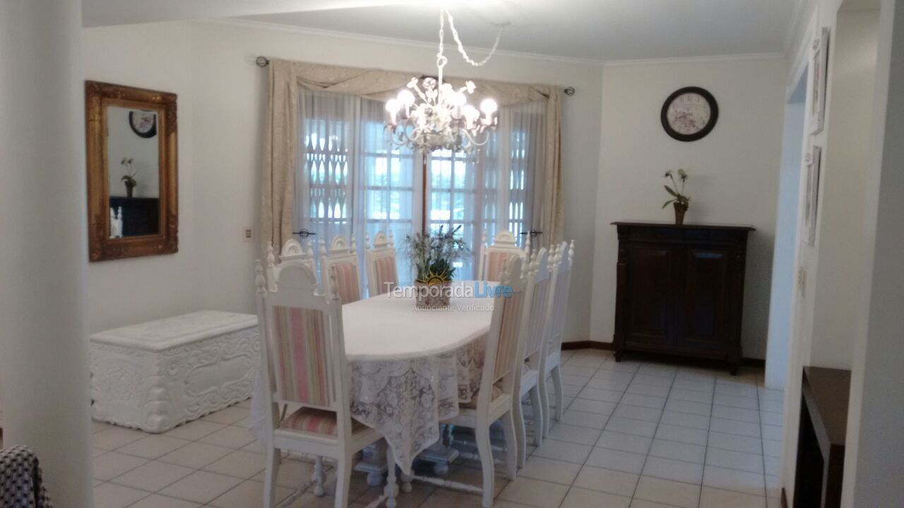 Casa para alquiler de vacaciones em Florianopolis (Jurerê Internacional)
