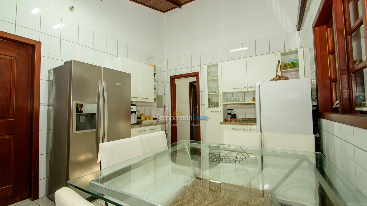 Casa para aluguel de temporada em Florianopolis (Jurerê Internacional)