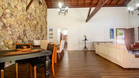 Excelente Casa para aluguel de temporada em Jurerê Internacional,...