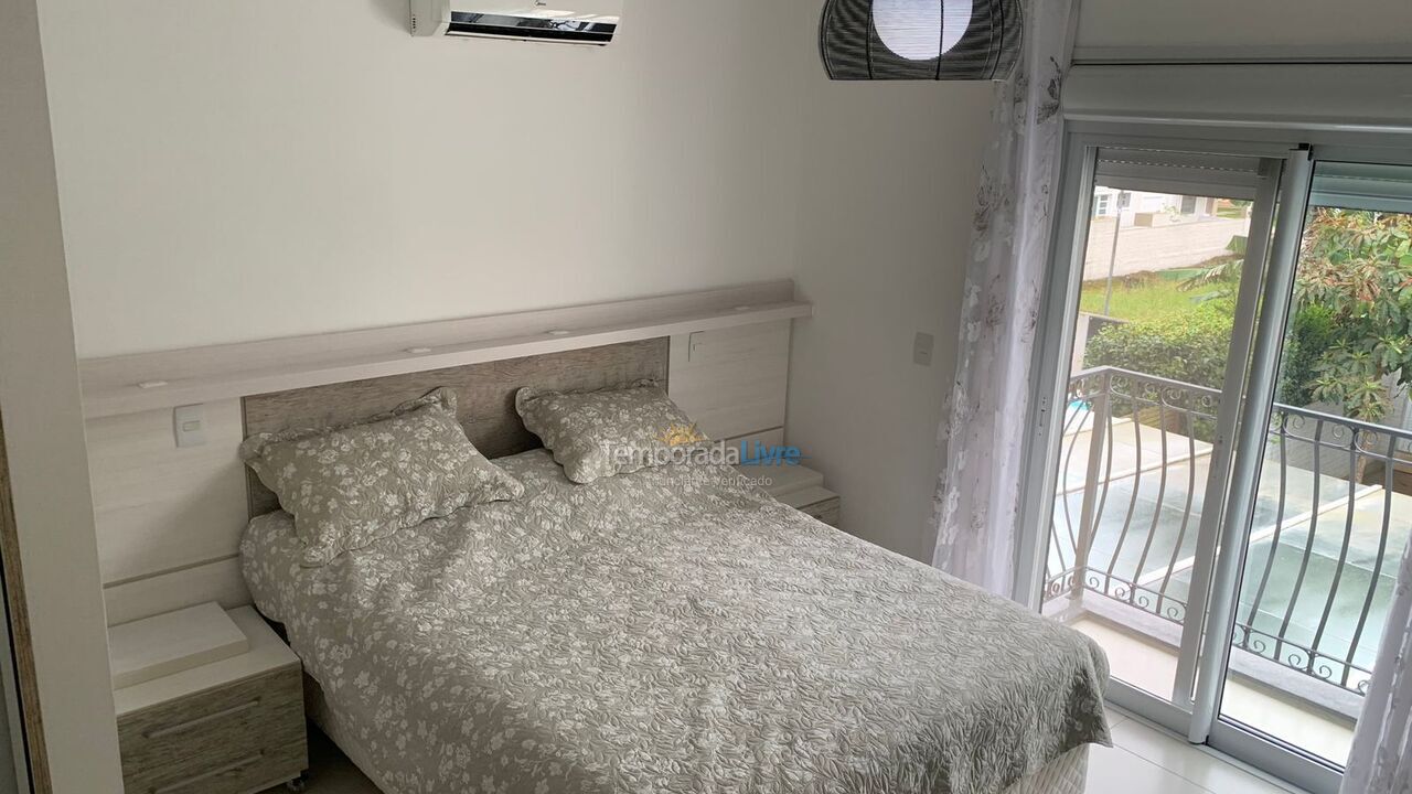 Casa para aluguel de temporada em Florianopolis (Jurerê Internacional)