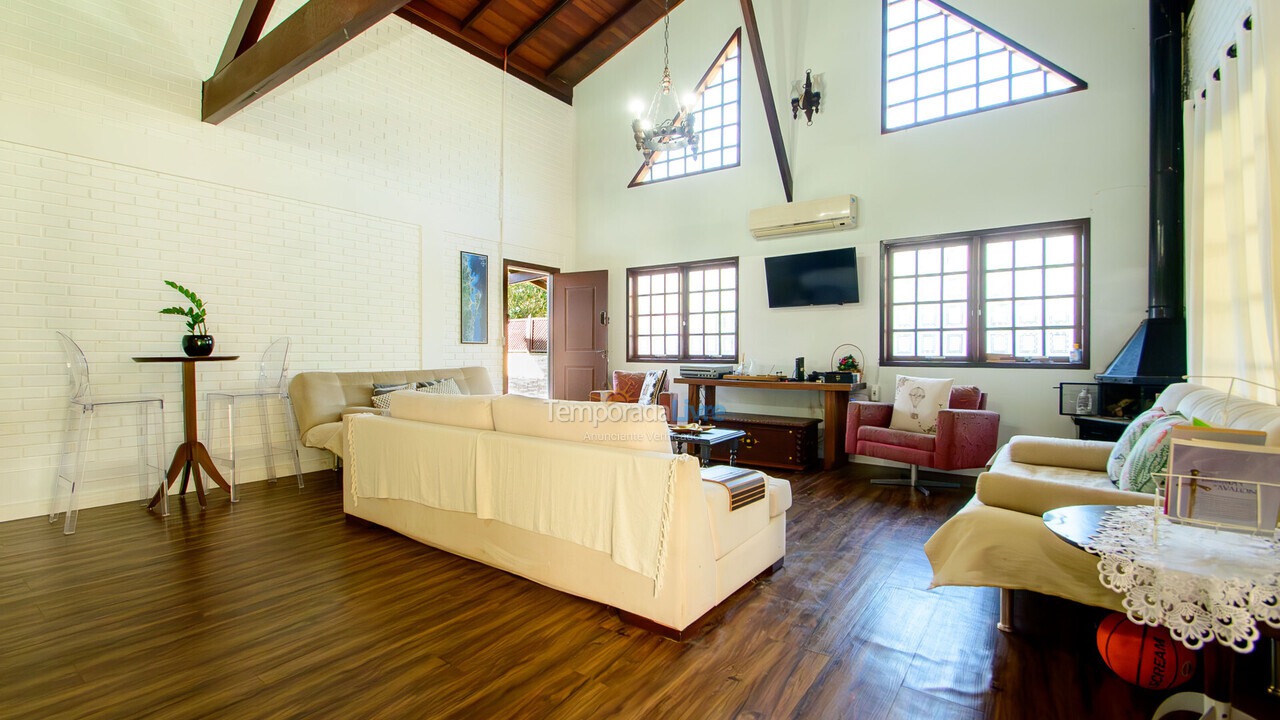 Casa para aluguel de temporada em Florianopolis (Jurerê Internacional)