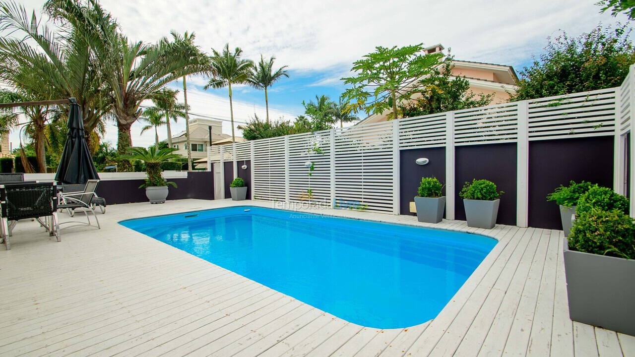 House for vacation rental in Florianopolis (Jurerê Internacional)