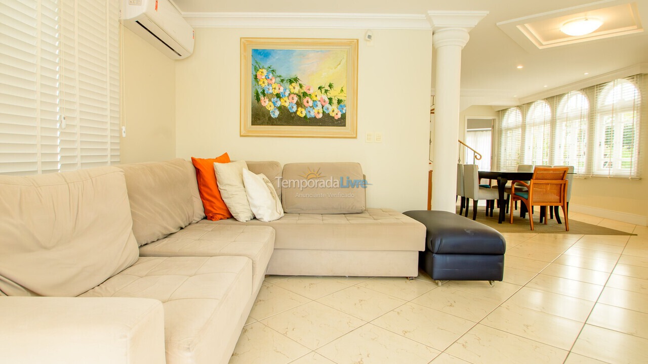 House for vacation rental in Florianopolis (Jurerê Internacional)