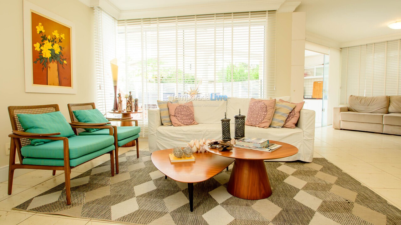 House for vacation rental in Florianopolis (Jurerê Internacional)