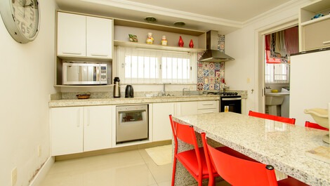 Excellent house for vacation rental in Jurerê Internacional,...