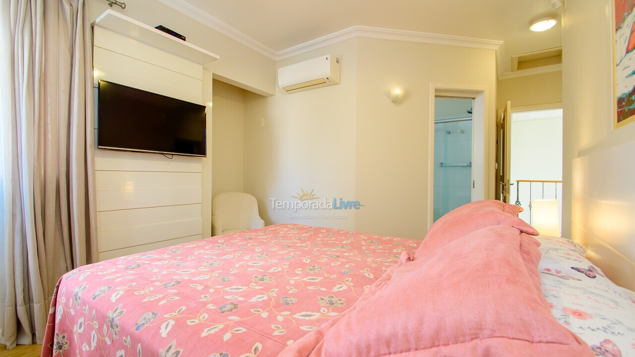 House for vacation rental in Florianopolis (Jurerê Internacional)