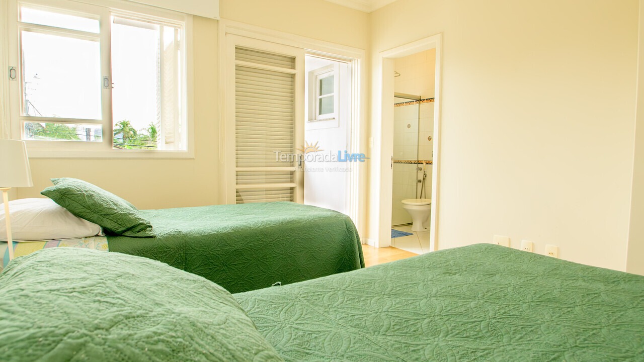 House for vacation rental in Florianopolis (Jurerê Internacional)