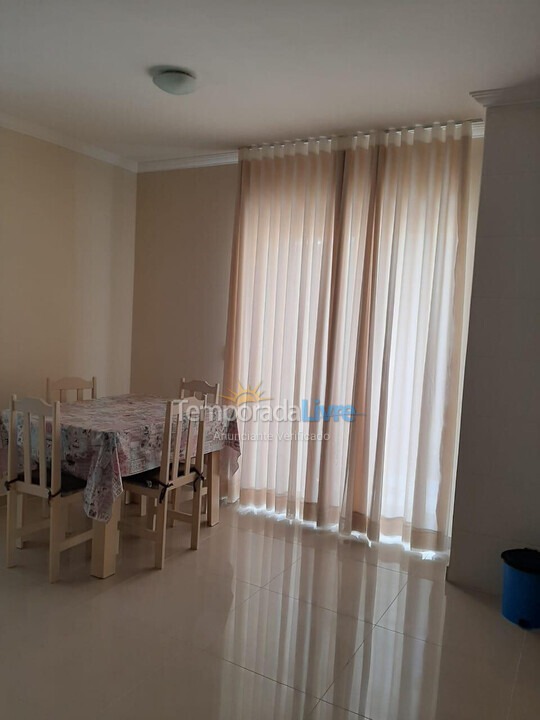 Apartamento para aluguel de temporada em Florianopolis (Praia dos Ingleses)